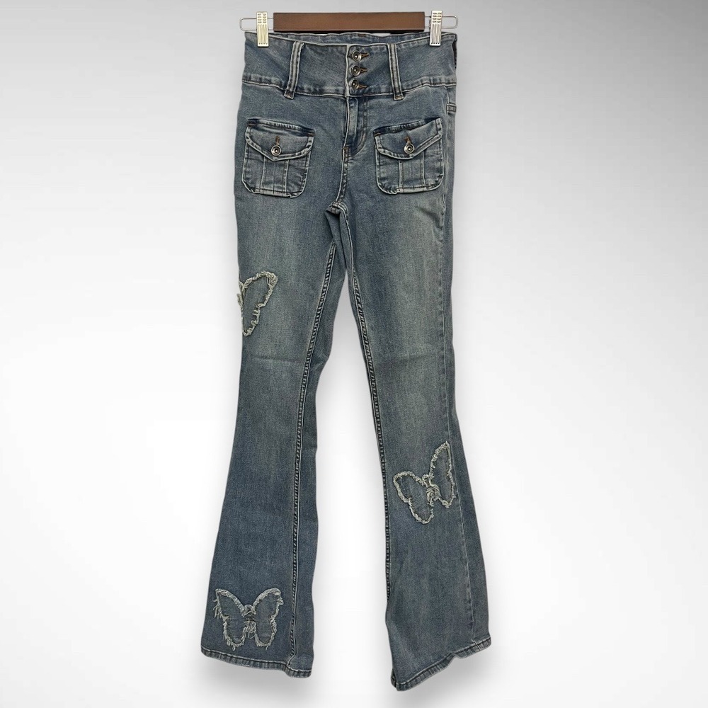 HOT TOPIC Women's Applied Fray Butterfly Flare Jeans‎ Size 5 | GUC